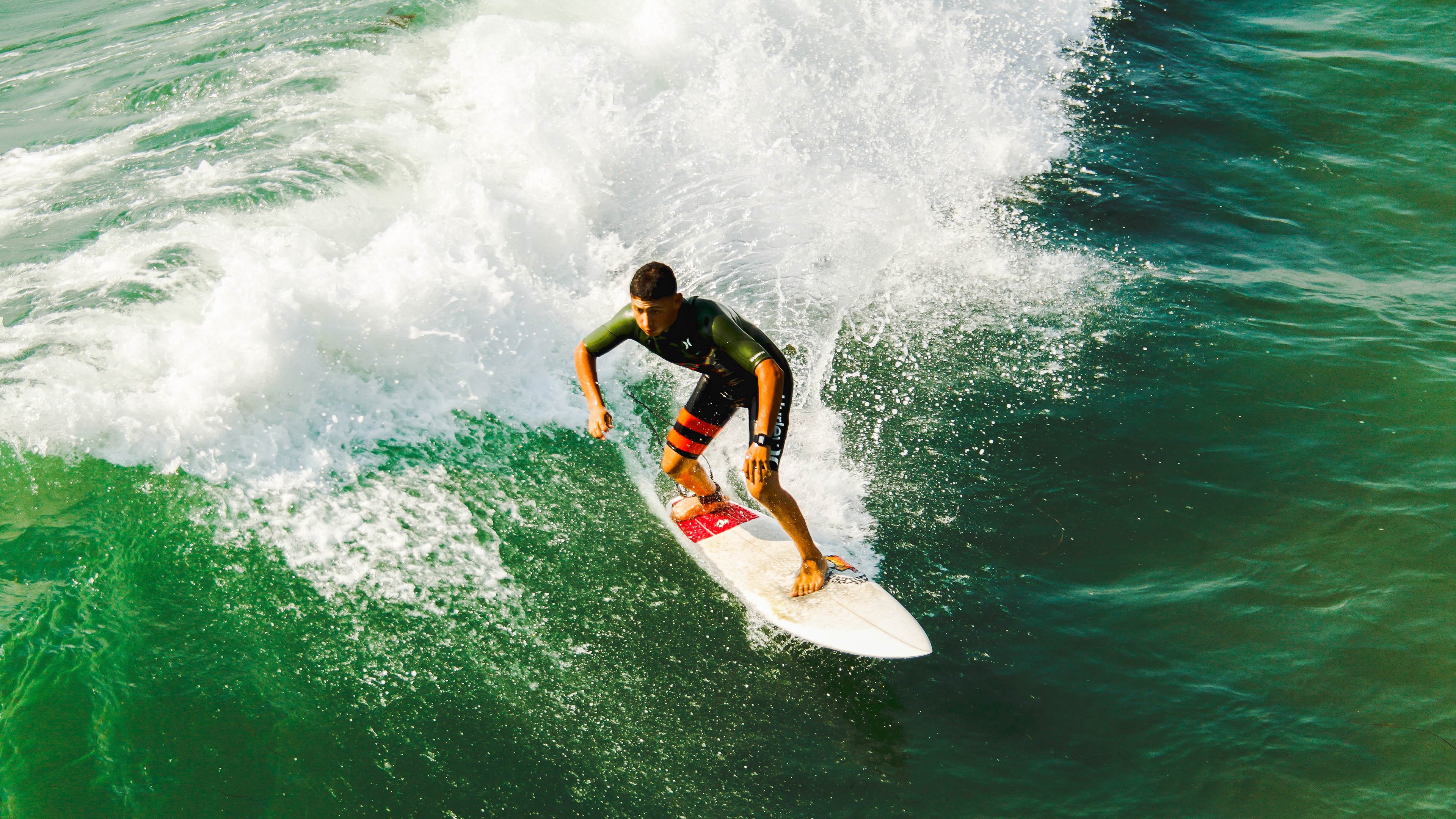 足球裁判培训体系升级，智能辅助设备全面应用，足球裁判技术